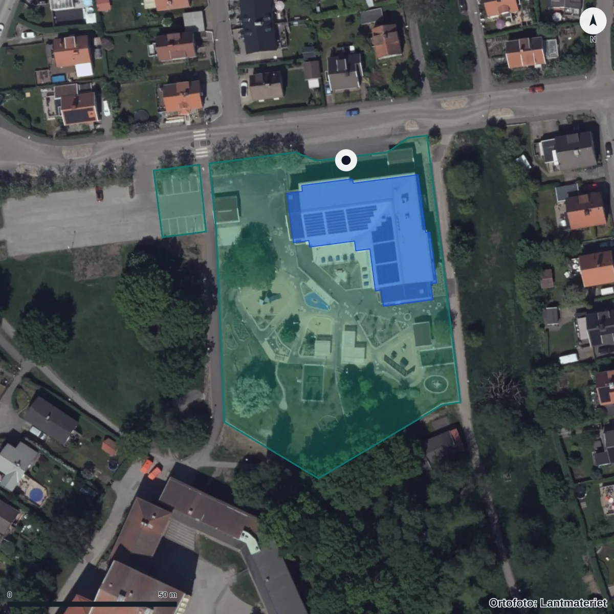 Flygbild över Biskopsgatan 8 Förskola, ortofoto från Lantmäteriet