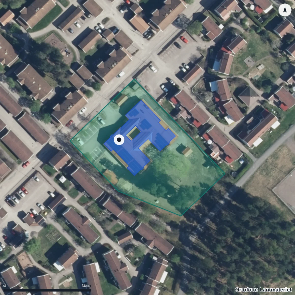Flygbild över Förskolan Guldstigen, ortofoto från Lantmäteriet