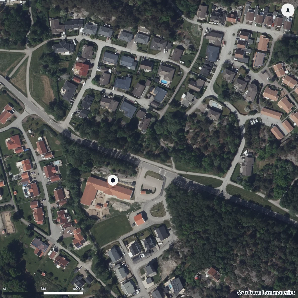 Flygbild över Anrås Förskola, ortofoto från Lantmäteriet
