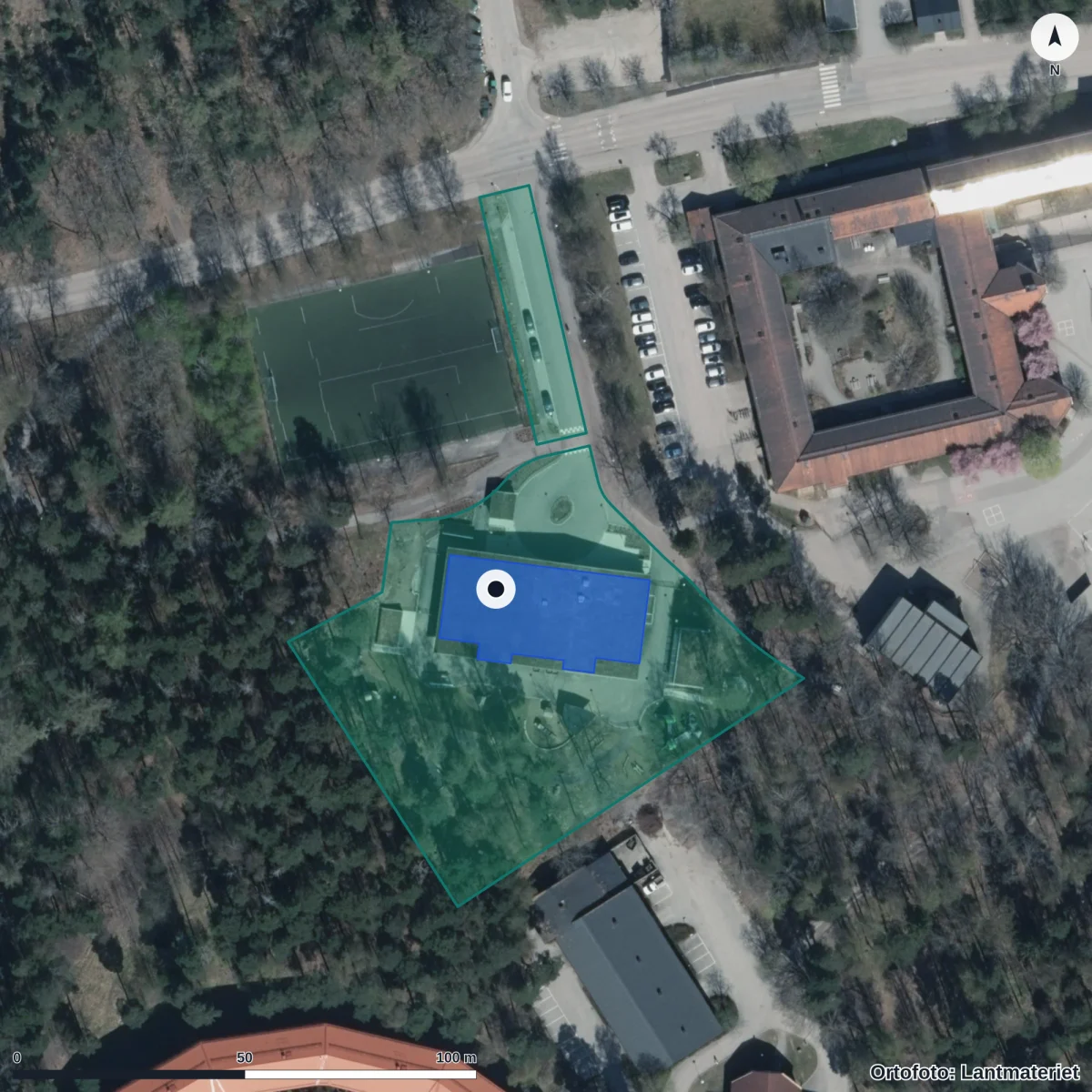 Flygbild över Skallbergets Förskola, ortofoto från Lantmäteriet