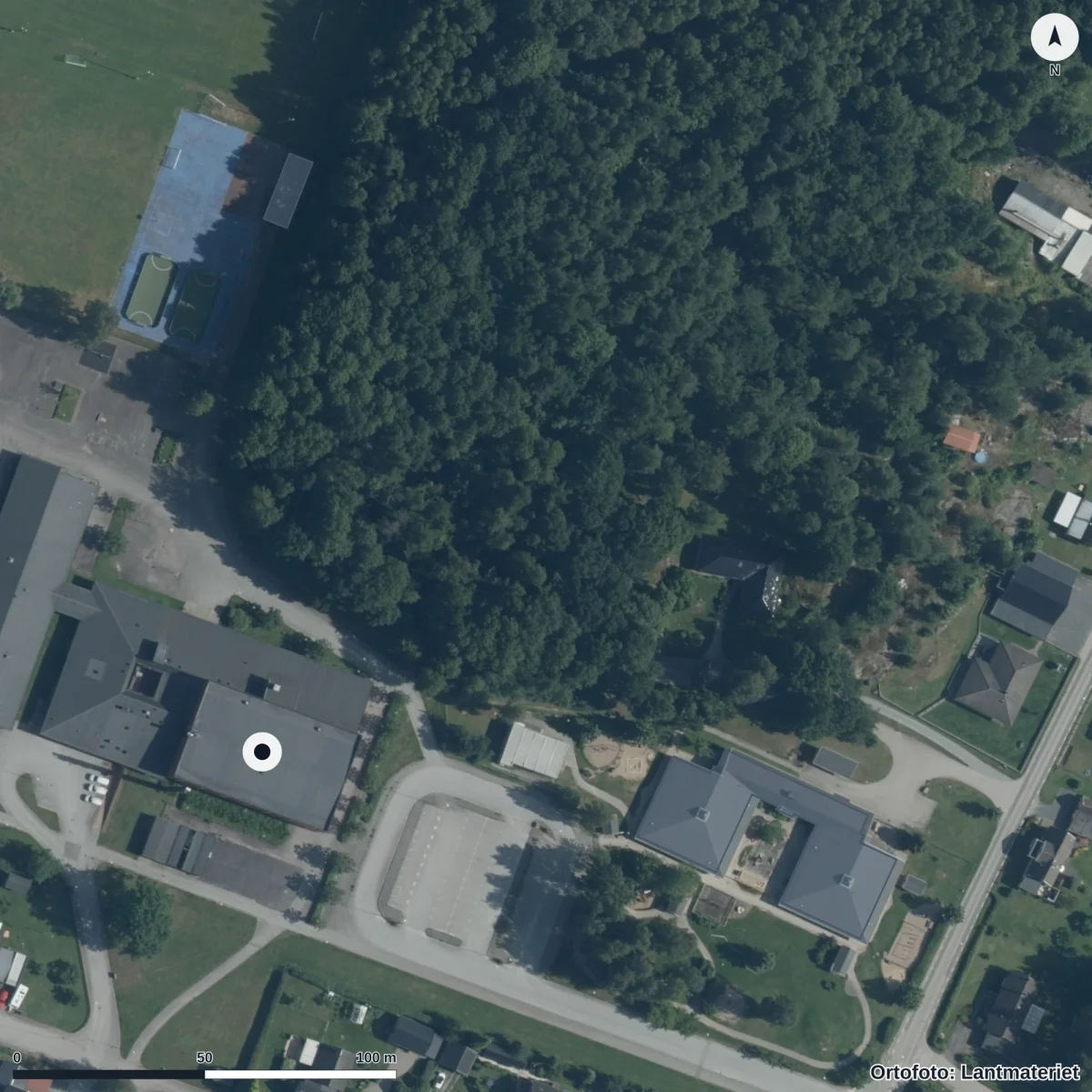 Flygbild över Norrevångs Förskola, ortofoto från Lantmäteriet