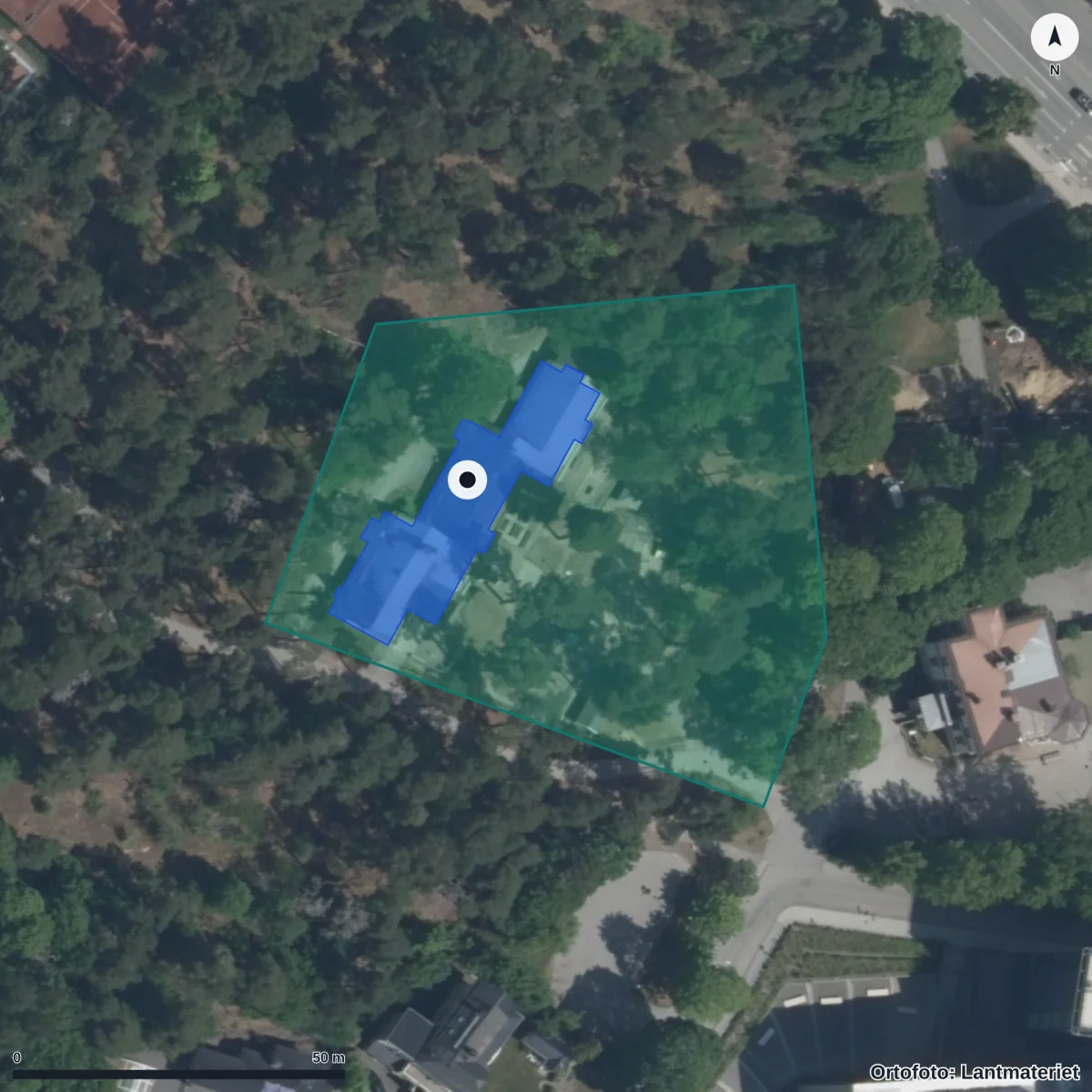 Flygbild över Badparkens Förskola, ortofoto från Lantmäteriet
