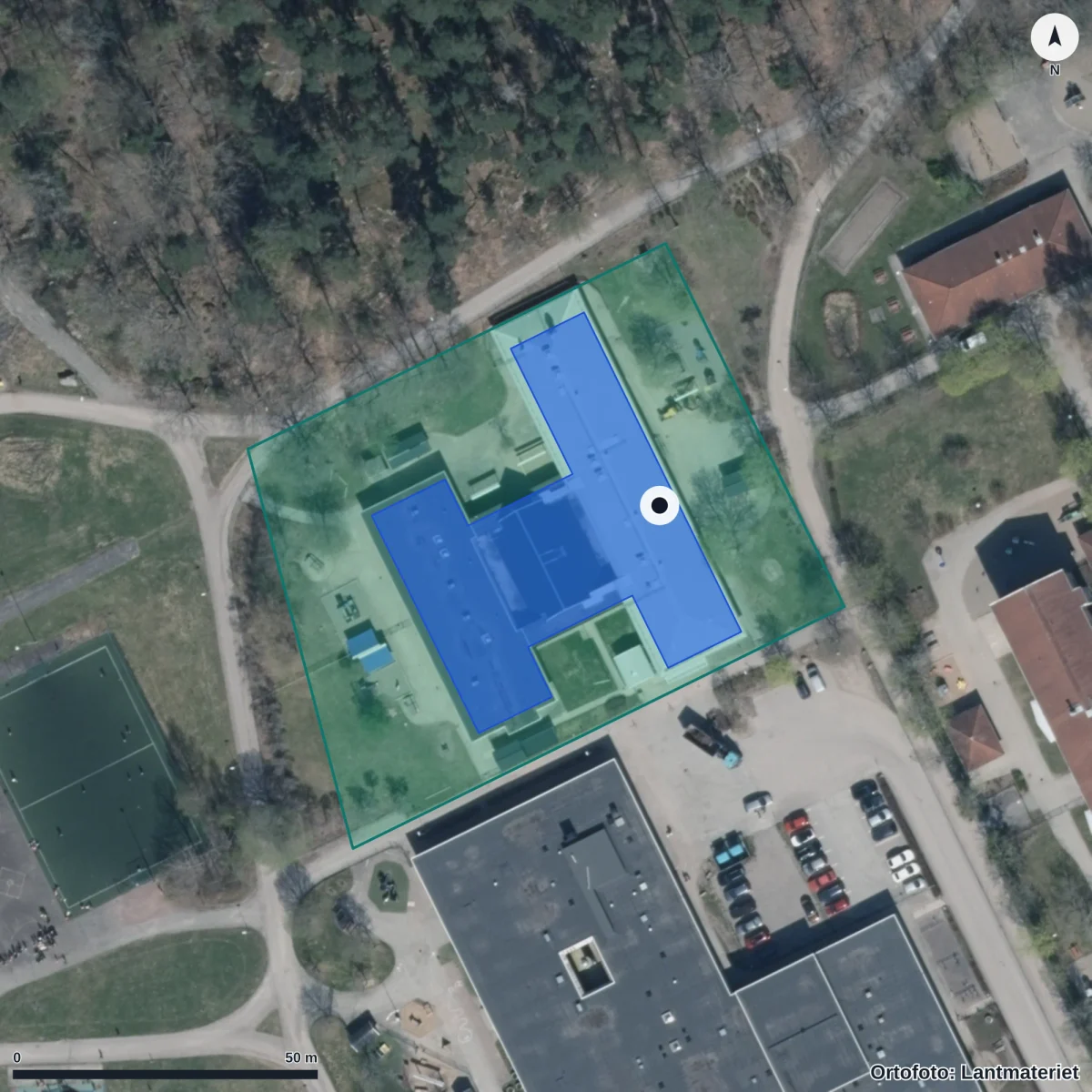 Flygbild över Bäckby Norra Förskola, ortofoto från Lantmäteriet