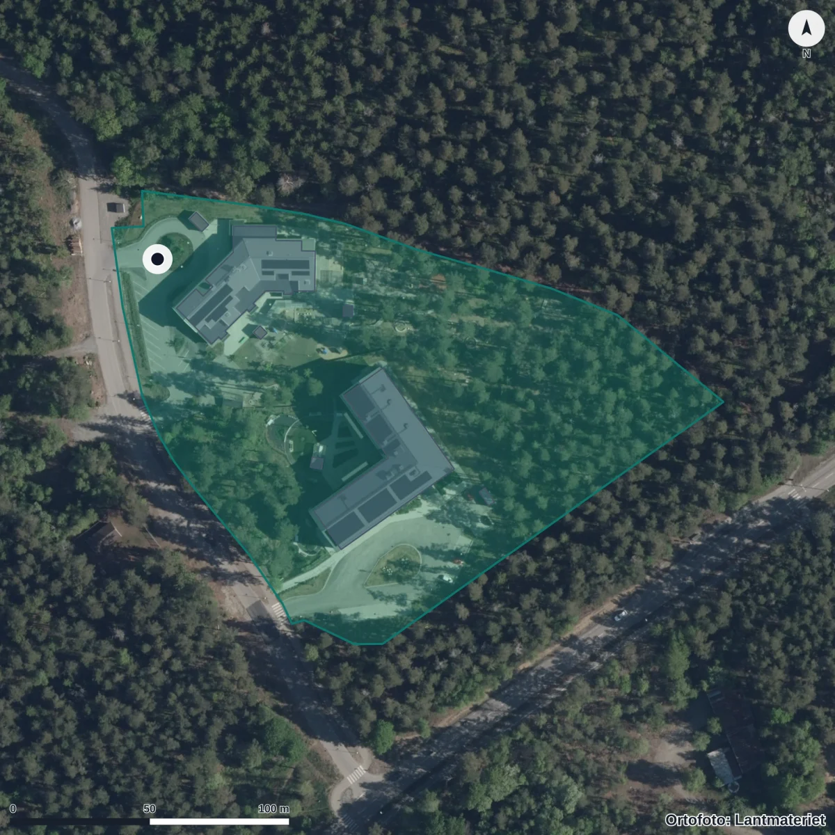 Flygbild över Förskolan Vinterskogen, ortofoto från Lantmäteriet