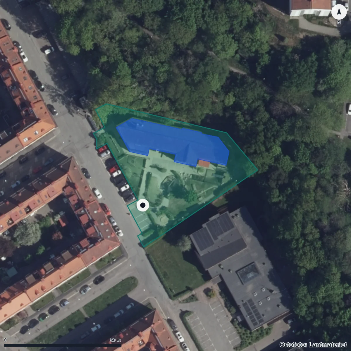 Flygbild över Landerigatan 11 Förskola, ortofoto från Lantmäteriet