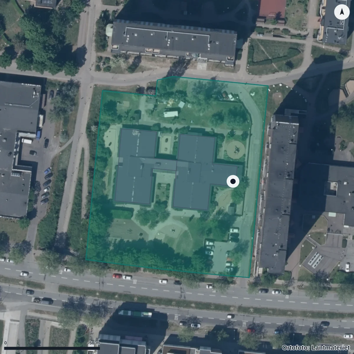 Flygbild över Motettens Förskola, ortofoto från Lantmäteriet