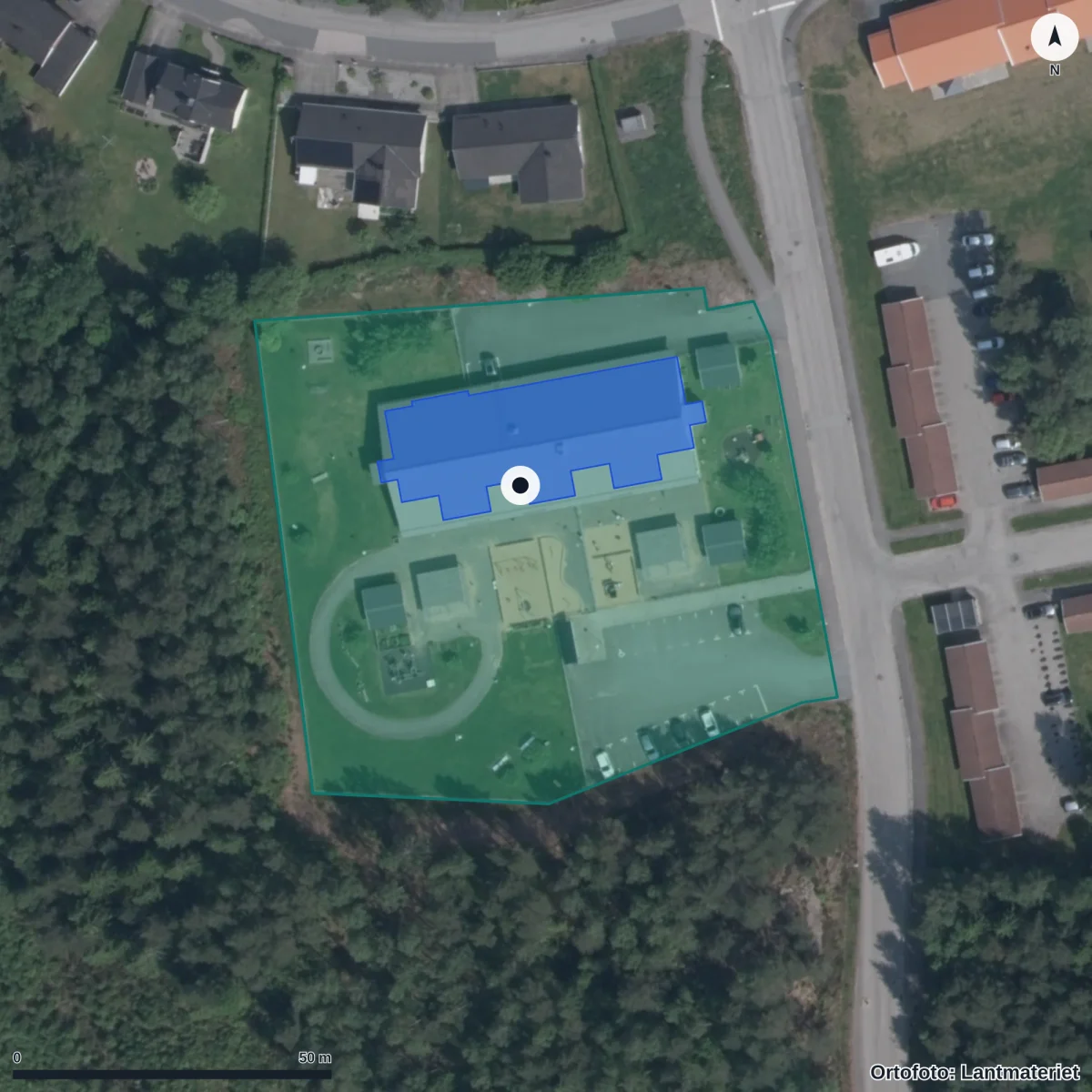 Flygbild över Bäckalyckans Förskola, ortofoto från Lantmäteriet