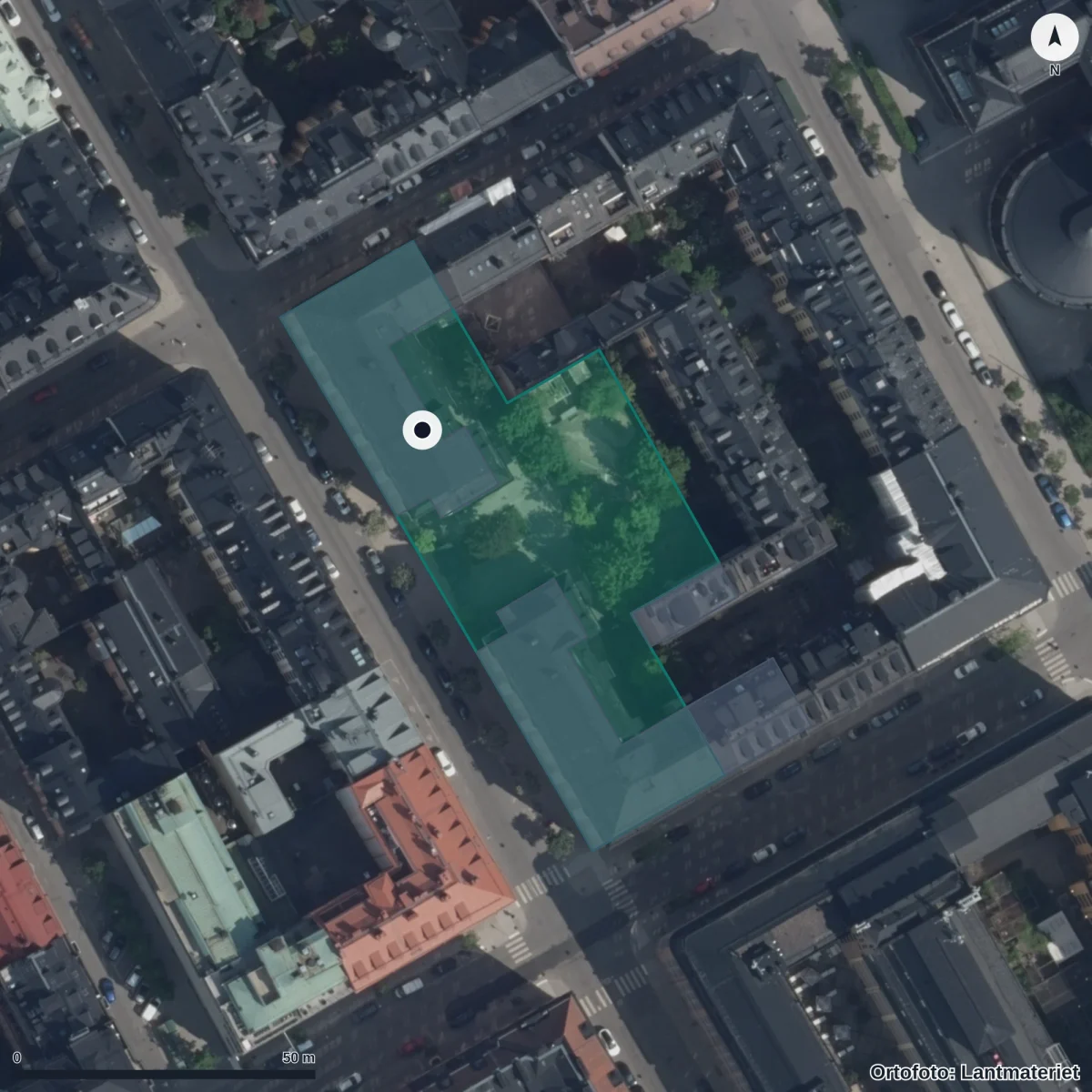 Flygbild över Förskolan Svea, ortofoto från Lantmäteriet