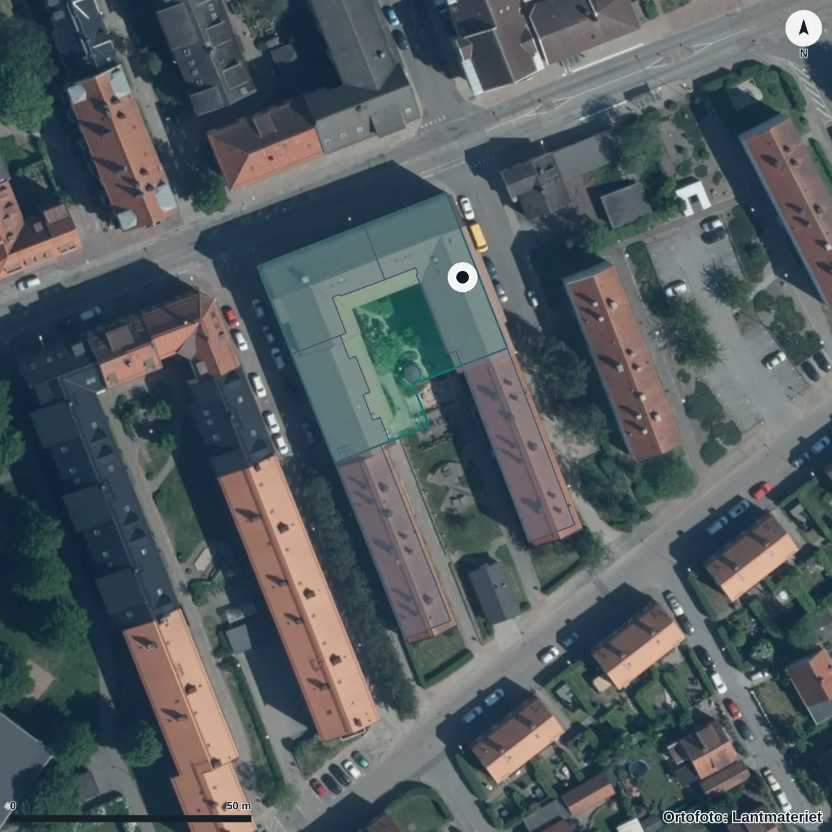 Flygbild över Traktörsgatans Förskola, ortofoto från Lantmäteriet