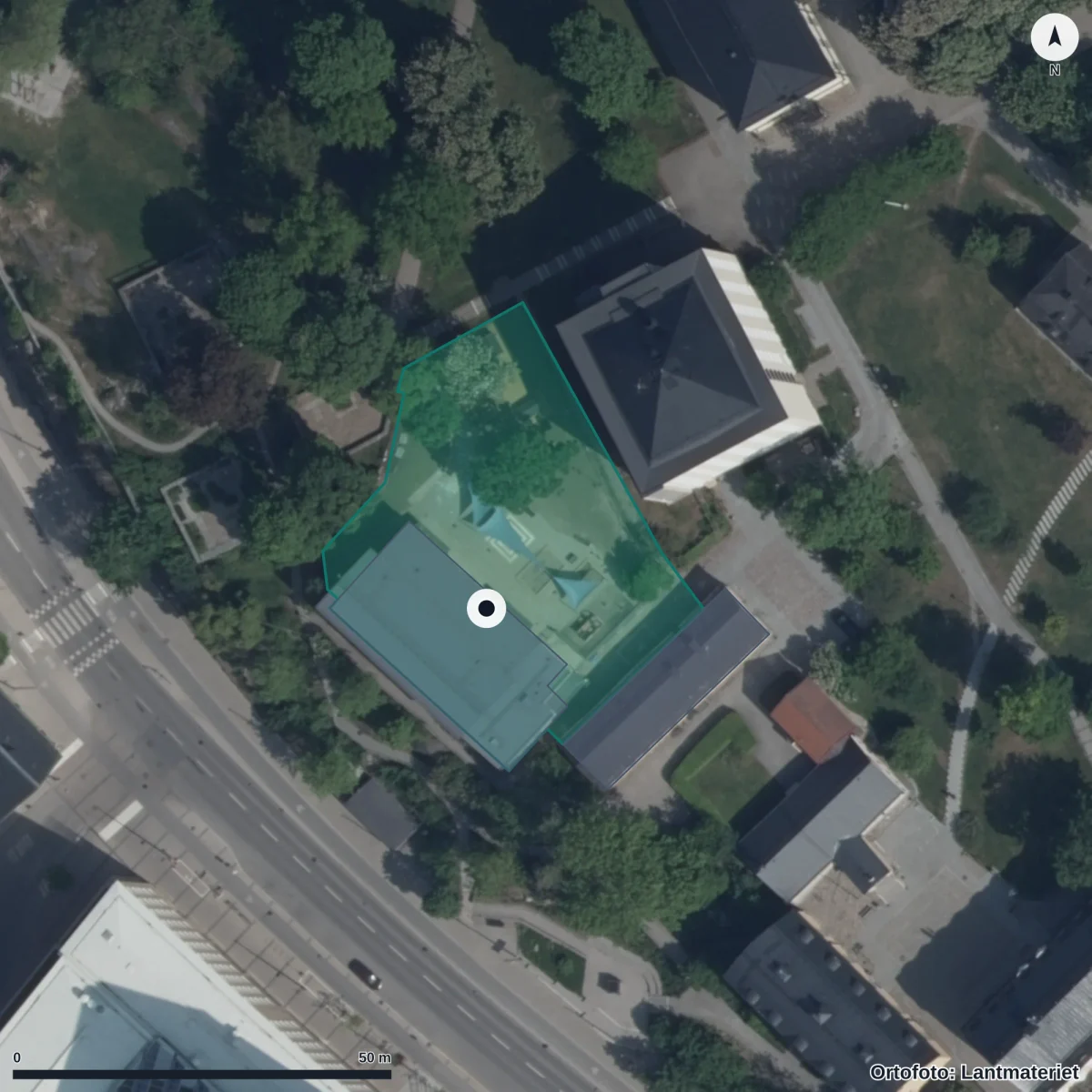 Flygbild över Förskolan Kastanjebacken, ortofoto från Lantmäteriet