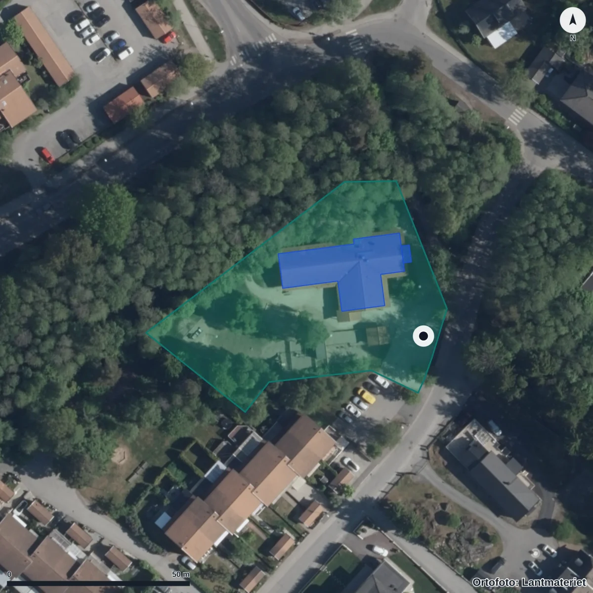 Flygbild över Förskolan Lövholmen, ortofoto från Lantmäteriet