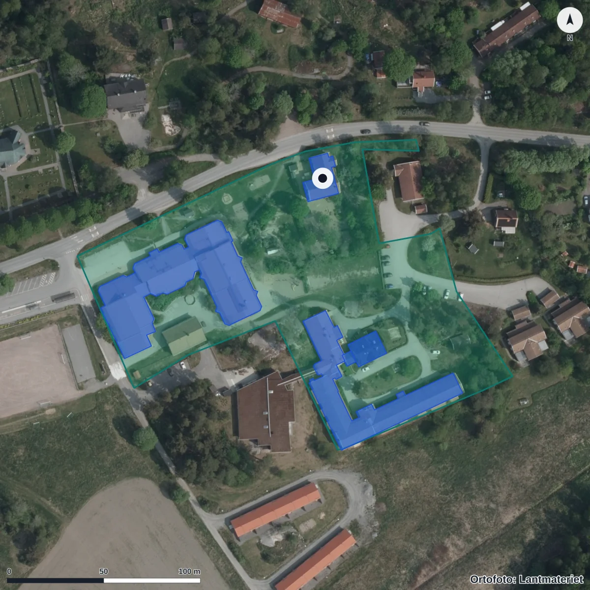 Flygbild över Ljusterö Förskola, ortofoto från Lantmäteriet