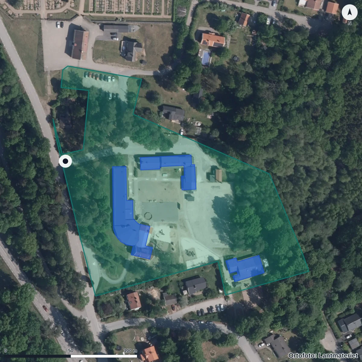Flygbild över Tvings Förskola Tvingeling, ortofoto från Lantmäteriet