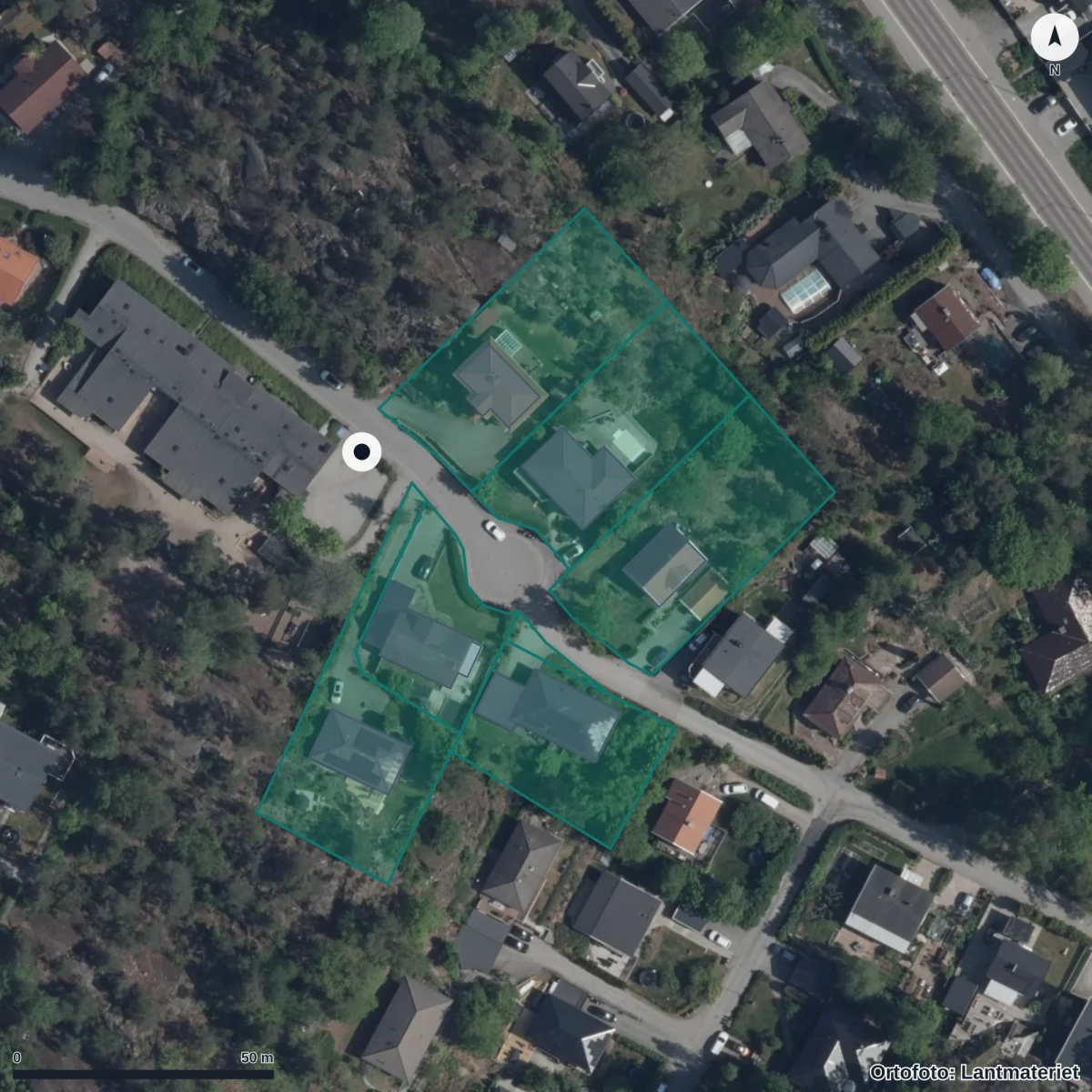 Flygbild över Grottans Förskola, ortofoto från Lantmäteriet
