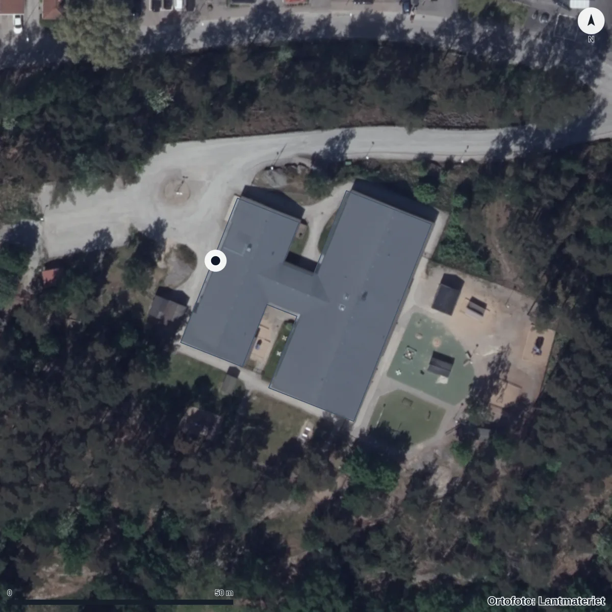 Flygbild över Bergsvägens Förskola, ortofoto från Lantmäteriet