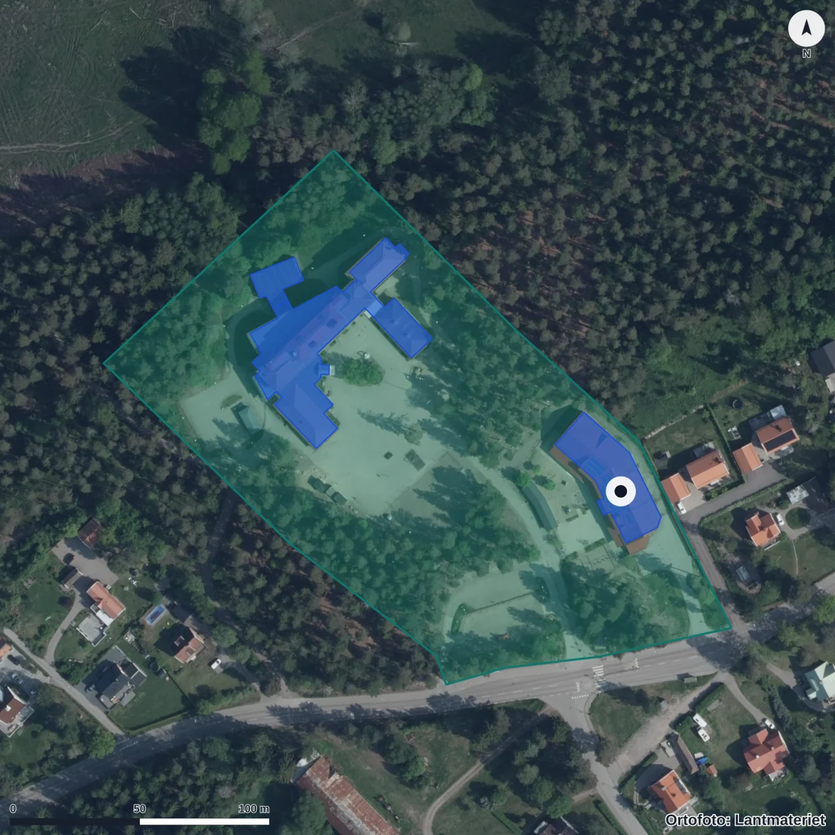 Flygbild över Fridebo Förskola, ortofoto från Lantmäteriet