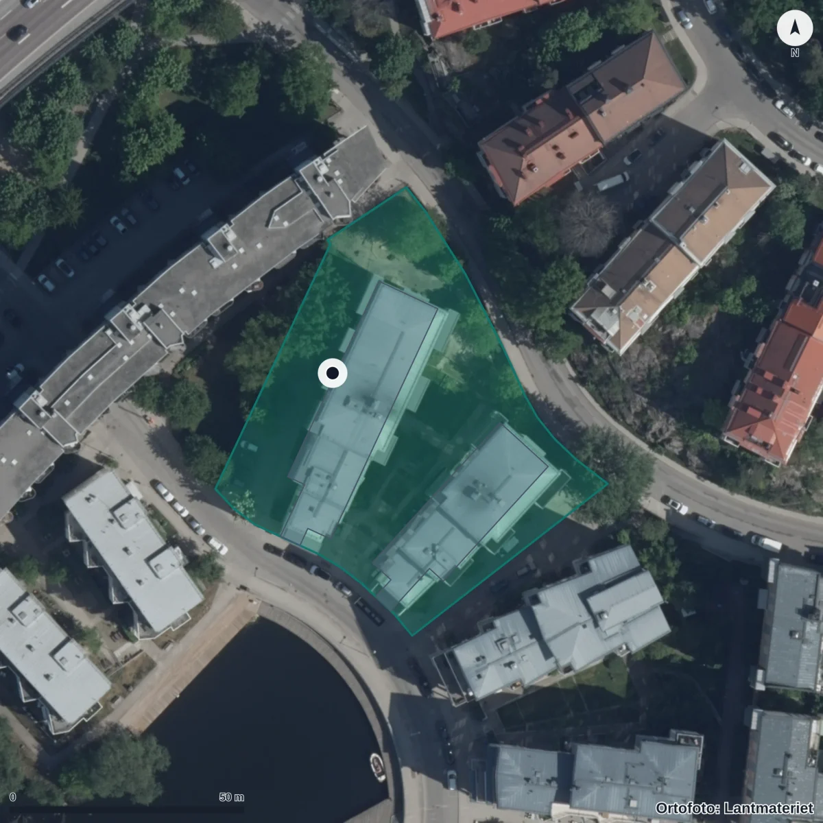 Flygbild över Förskolan Luxviken, ortofoto från Lantmäteriet