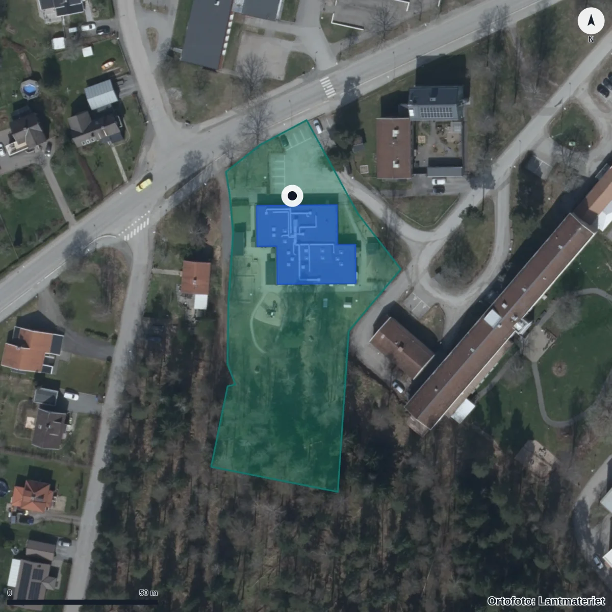 Flygbild över Skogsduvans Förskola, ortofoto från Lantmäteriet