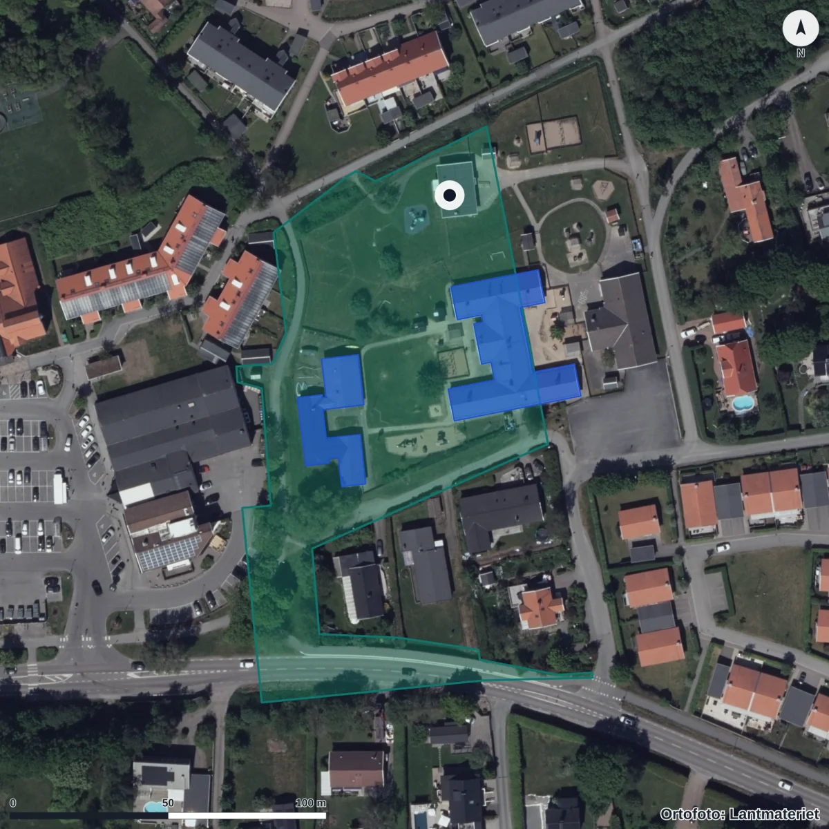 Flygbild över Kyviksängs Förskola, ortofoto från Lantmäteriet