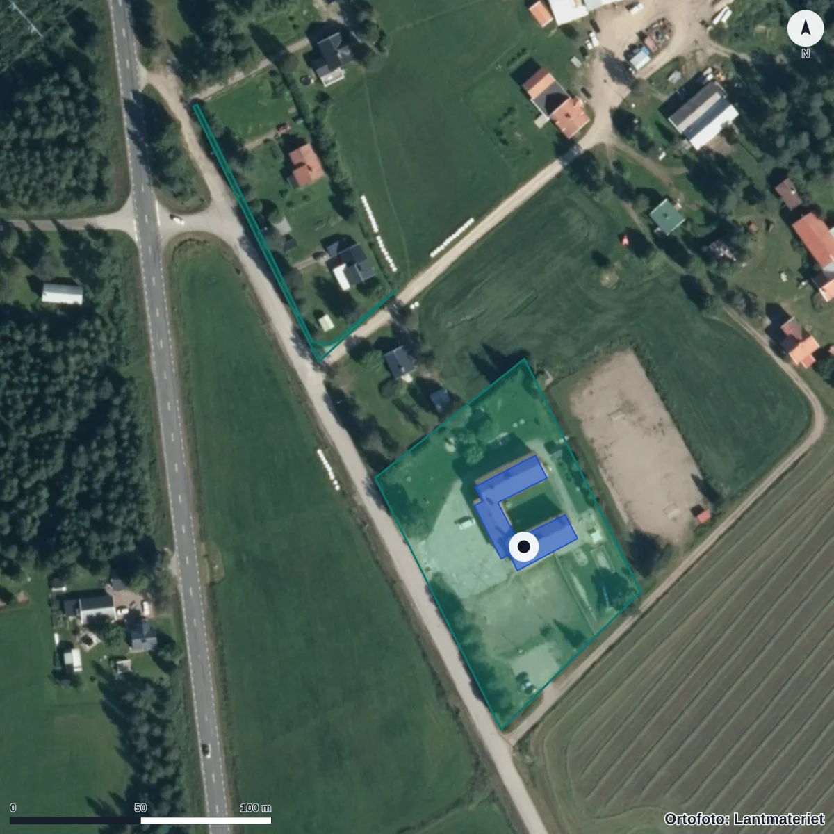 Flygbild över Hemlings Förskola, ortofoto från Lantmäteriet