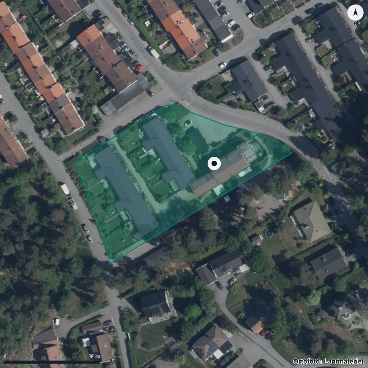Flygbild över Dibber Fröhuset Förskola, ortofoto från Lantmäteriet