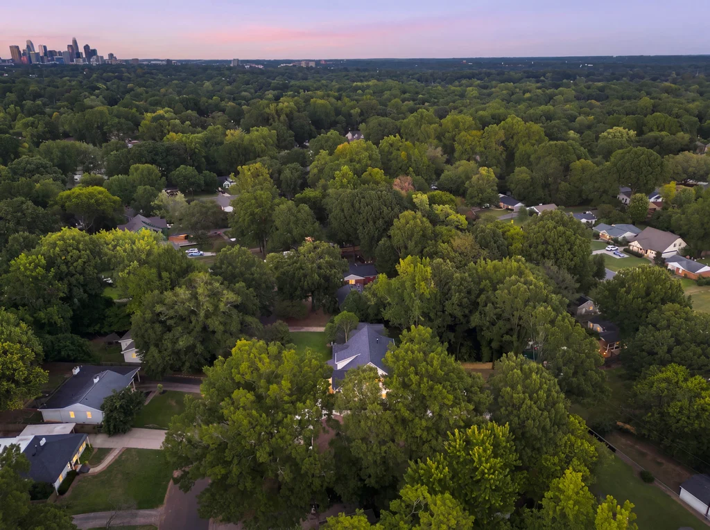 4647_General_Pershing_Dr_Drone_Twilight_004_Light_Lavender_Twilight_LightLavenderTwilight