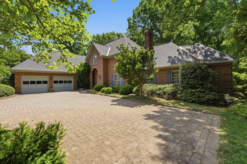 4145MoorlandDr_Ext_004