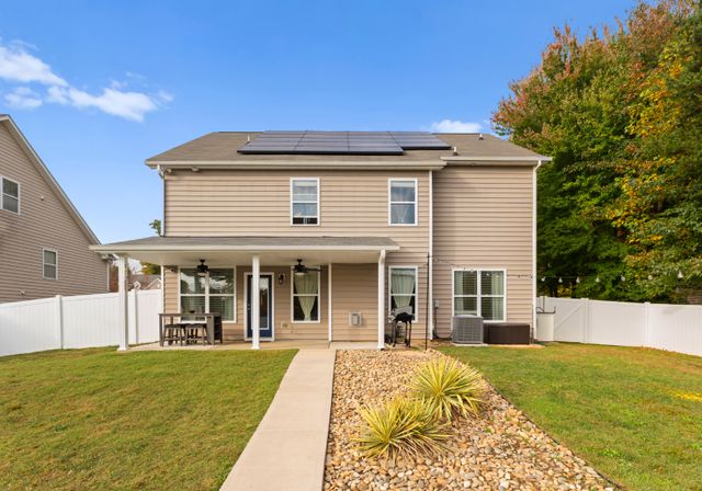 Ashlyn Creek Dr_Ext-07