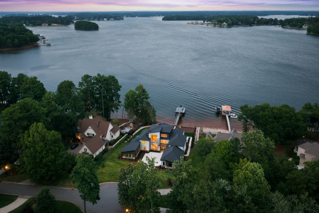 3904ChannePointLn_DroneTwilight_018