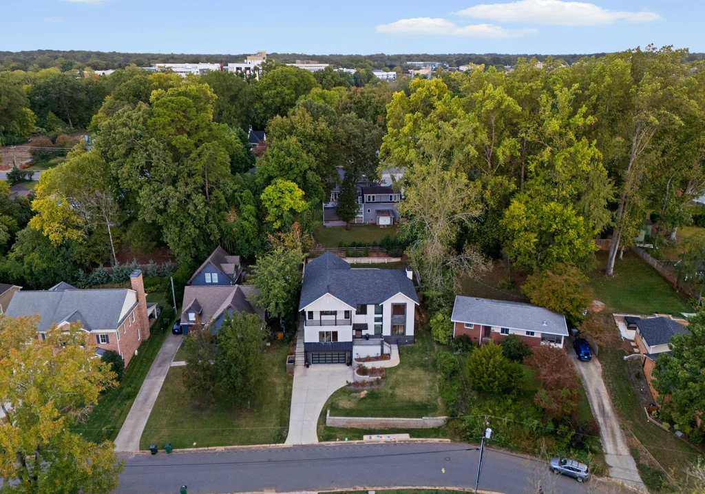 Windsor Dr_Drone -01