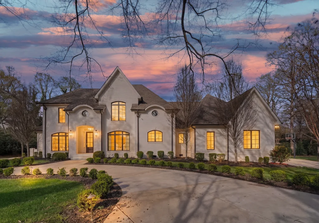  Sharon Ln_Ext-02_twilight