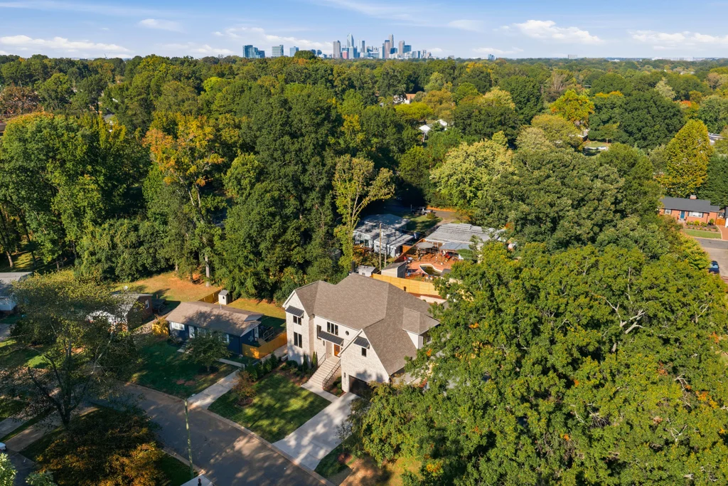 529KenloughDr_Drone_004