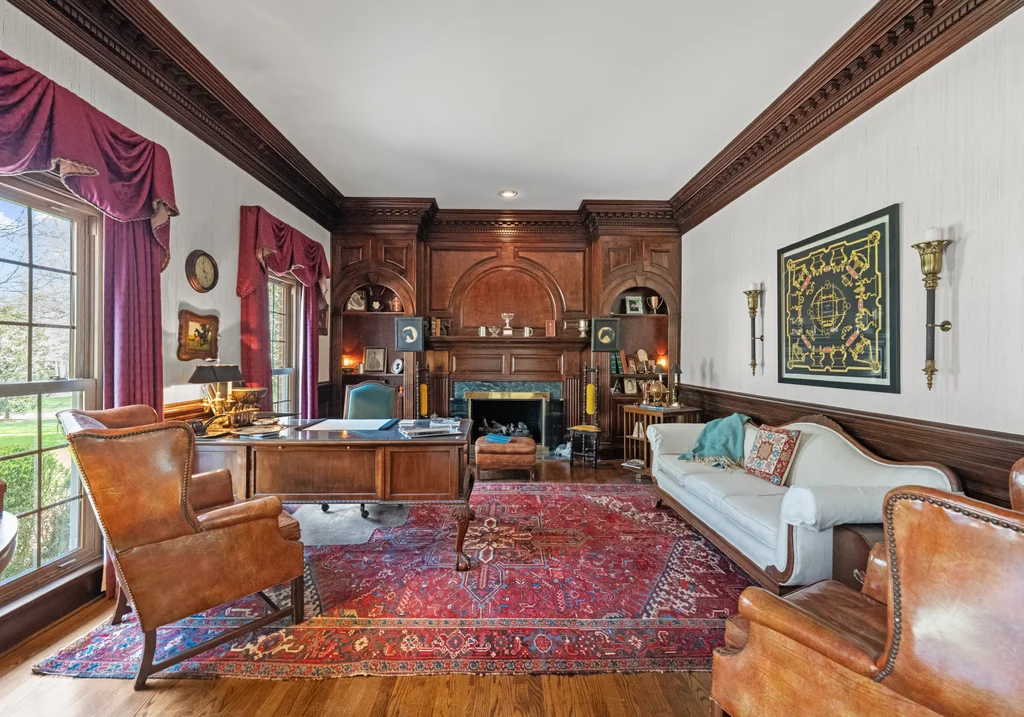 Winged Bourne_Int-25