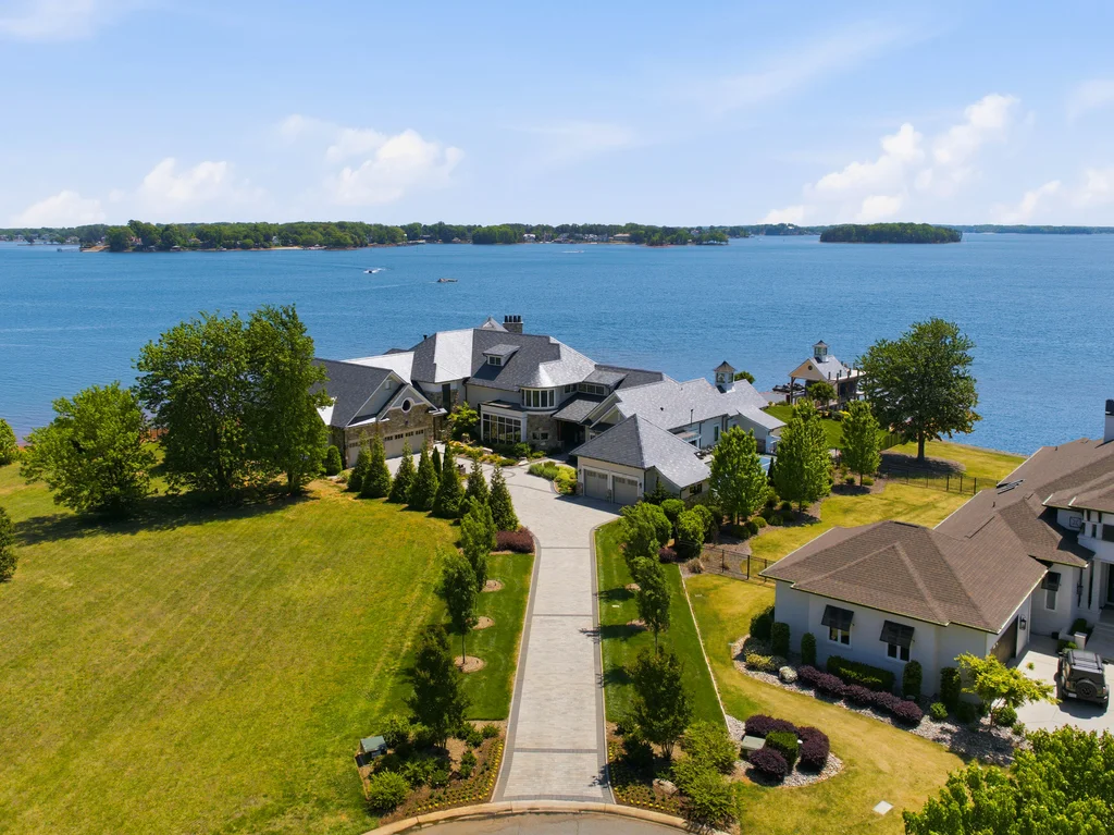 8515NormanEstatesDr_Drone_007