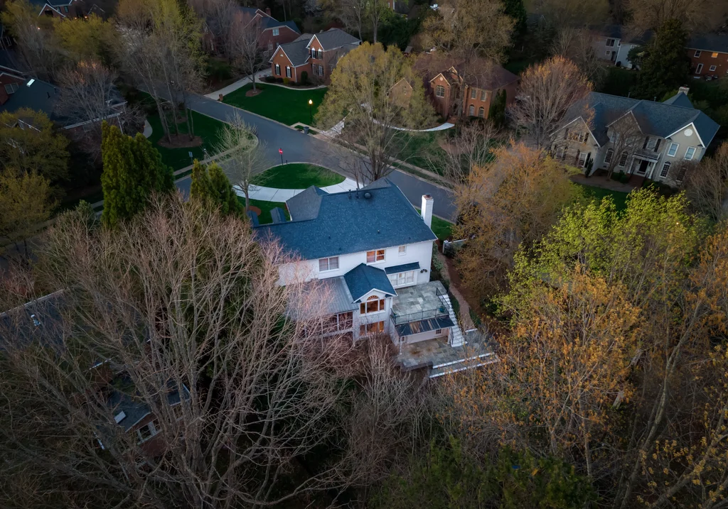 Riesman Ln_Drone Twilight-07