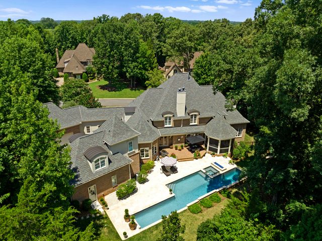 Kings Manor_ Drone-07