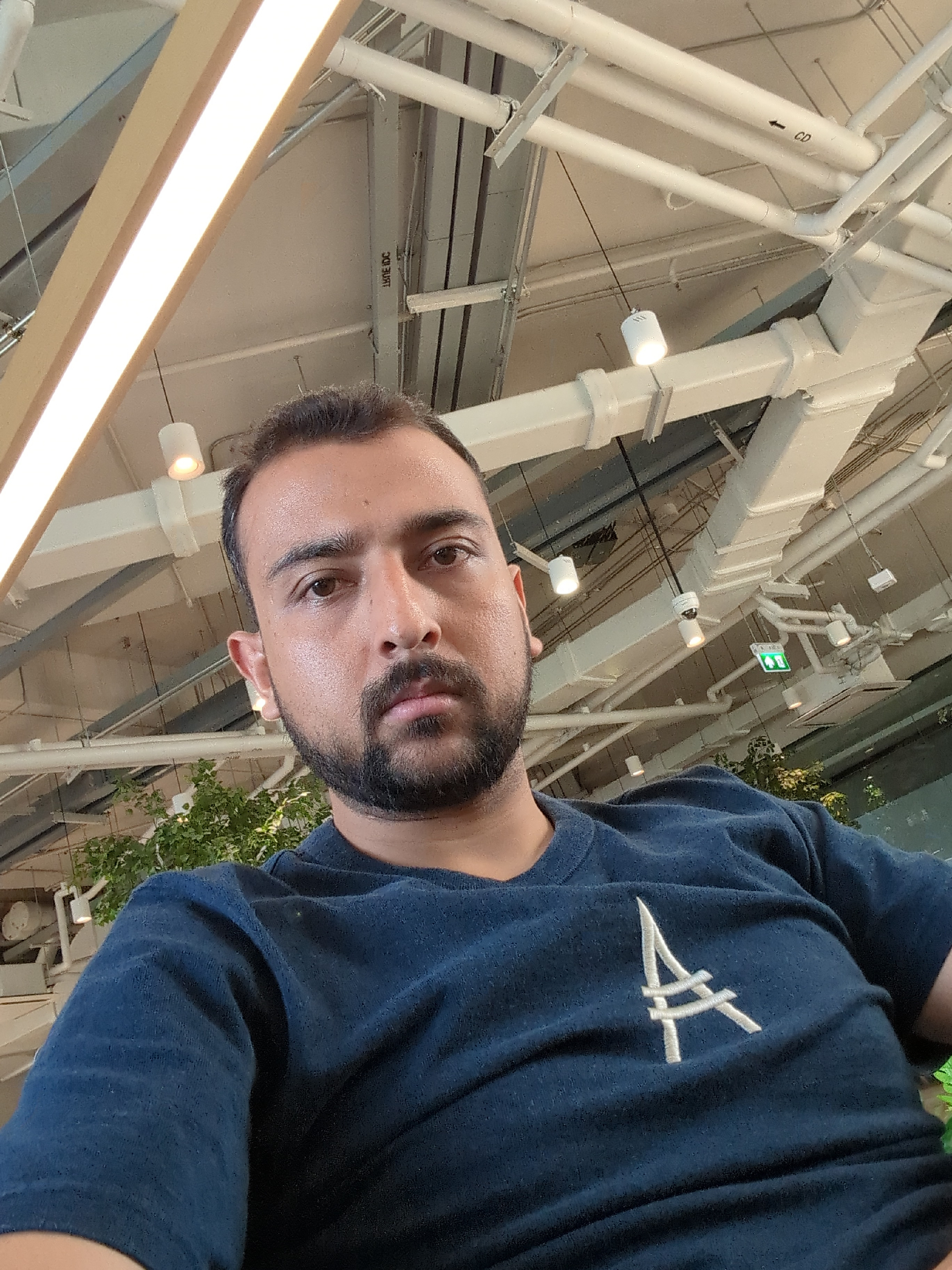 Ramesh Giri's avatar