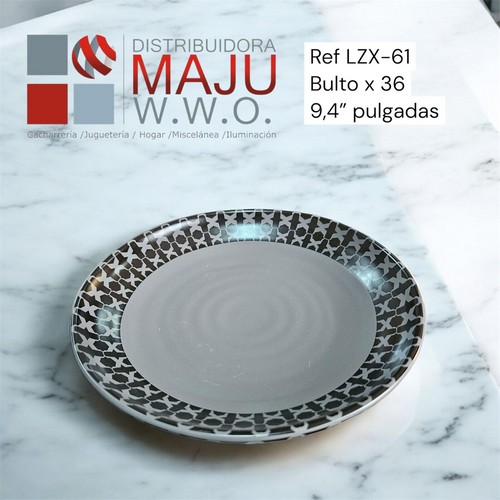 Plato Redondo Color Mate Gris Bordes Negros