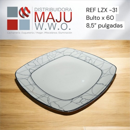 Plato Cuadrado Bordados Negros Lineales-Fig