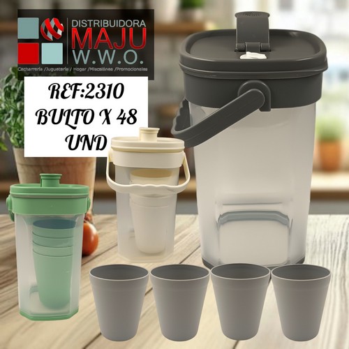 Jarra Plastica Cuadrada Con Vasos 1200Ml Vaso