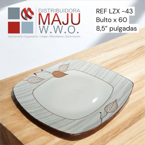 Plato Cuadrado Con Diseños De Hojas-8.5" Pu