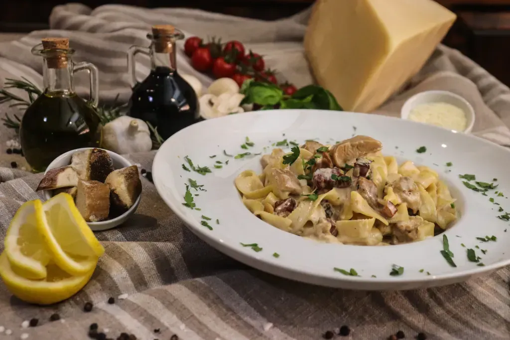 Pasta funghi porcini e pancetta