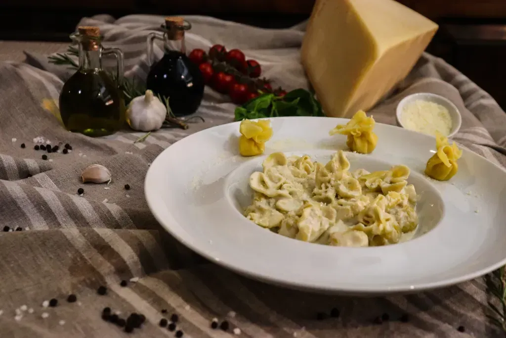 Pasta pere e formaggio