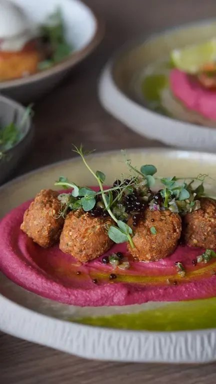 Falafel plate cu tartar de legume