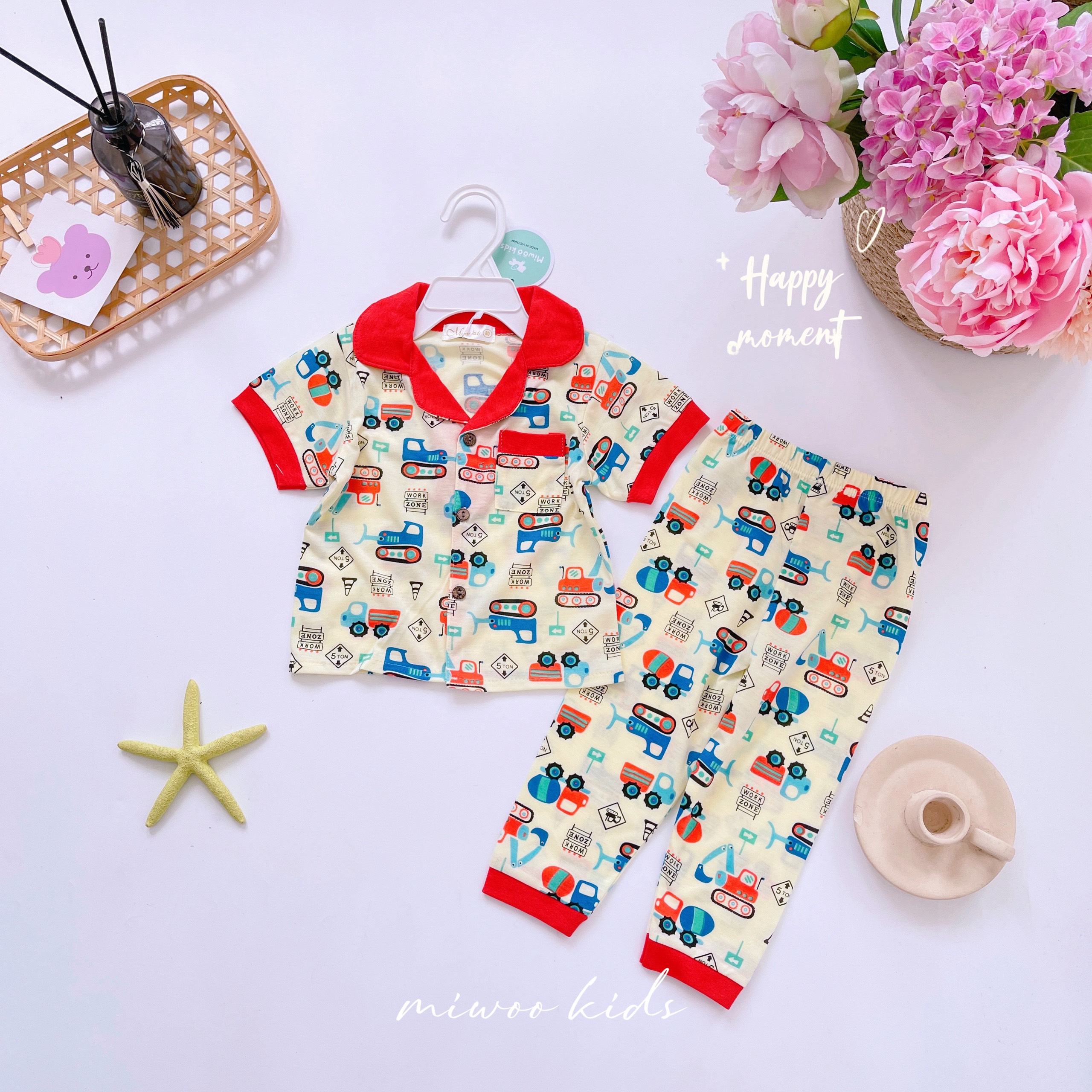 Miwoo Kids Red Collar Trucks