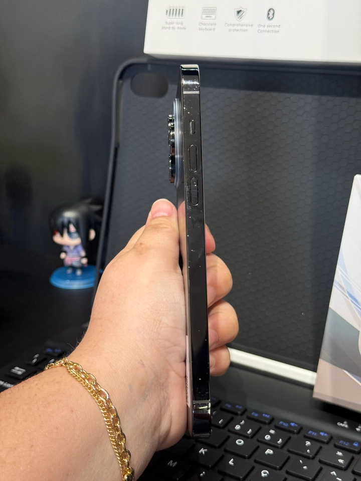 IPHONE 14 PRO MAX - TAMPA TROCADA, TELA AMOLED, BATERIA TROCADA.