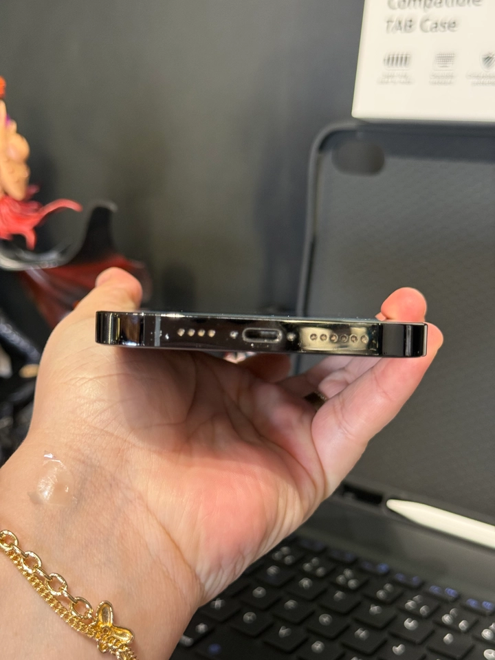 IPHONE 14 PRO MAX - TAMPA TROCADA, TELA AMOLED, BATERIA TROCADA.