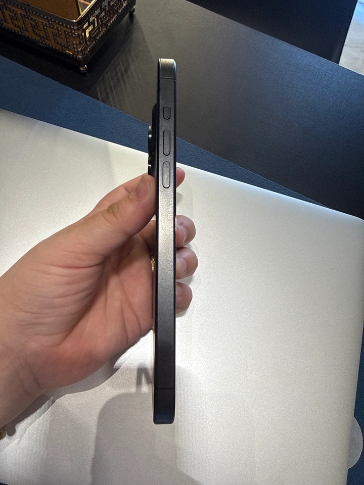 IPhone 15 Pro Max  - Todo Original 📱