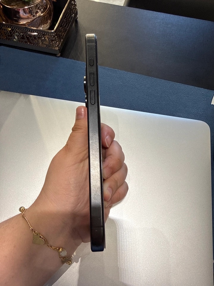 IPhone 15 Pro Max  - Todo Original 📱