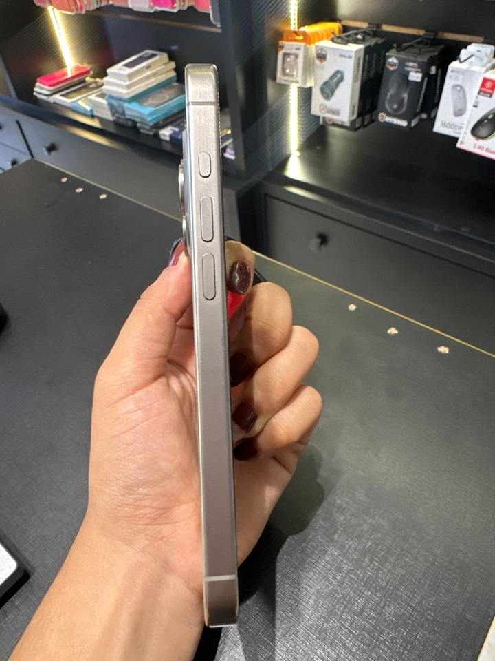 IPhone 15 Pro- Todo Original 📱